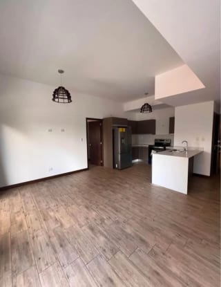 Se alquila apartamento en Edificio Casalini Diagonal 6 — Apartamento en Alquiler en Casalini Diagonal 6, Zona 10, Guatemala, Ciudad — miniatura 1 de 8