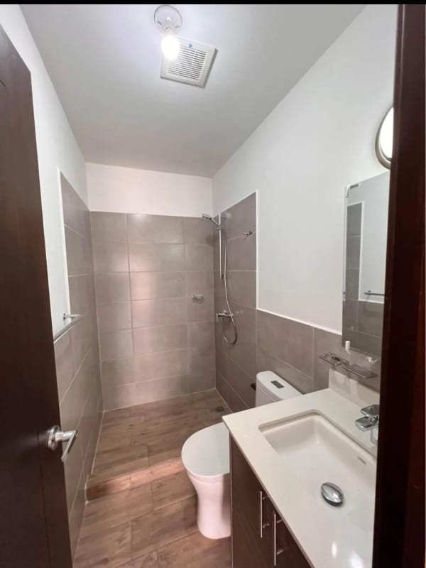 Se alquila apartamento en Edificio Casalini Diagonal 6 — Apartamento en Alquiler en Casalini Diagonal 6, Zona 10, Guatemala, Ciudad — foto 8 de 8