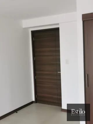Apartamento Con Balcón, MIRA zona 10 — Apartamento en Venta en Mira, Zona 10, Guatemala, Ciudad — miniatura 2 de 9