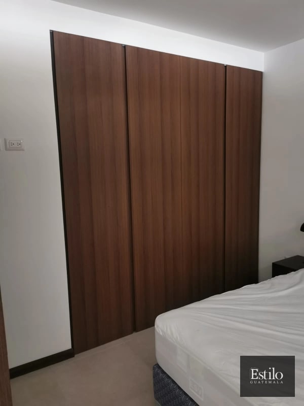Apartamento Amueblado En Venta Zona 10 - 6