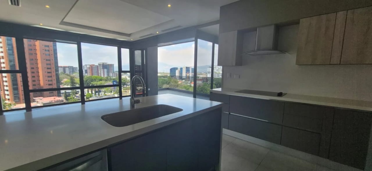 Apartamento en Aquiler Santa Inés del Parque Z14 — Apartamento en Alquiler en Zona 14, Guatemala, Ciudad — foto 2 de 13