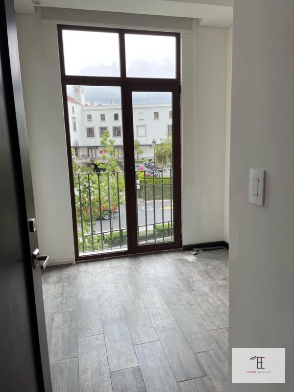 Rento apartamento en Lirios de Cayalá 1 zona 16 - 6