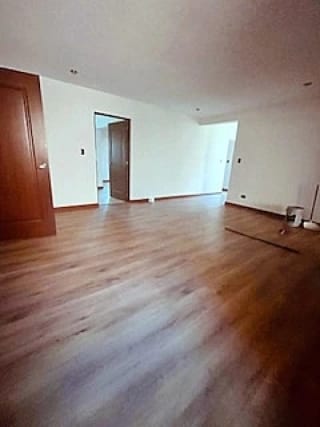 Zona 16 alquilo amplio apartamento cerca colegio Interamericano — Apartamento en Alquiler en Zona 16, Guatemala, Ciudad — miniatura 7 de 8