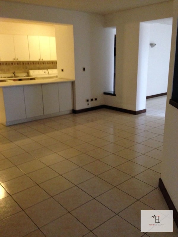 Rento amplio apartamento en zona 15 - 3