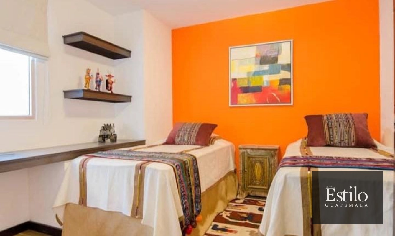APARTAMENTO CON BALCÓN ZONA 4 - 7