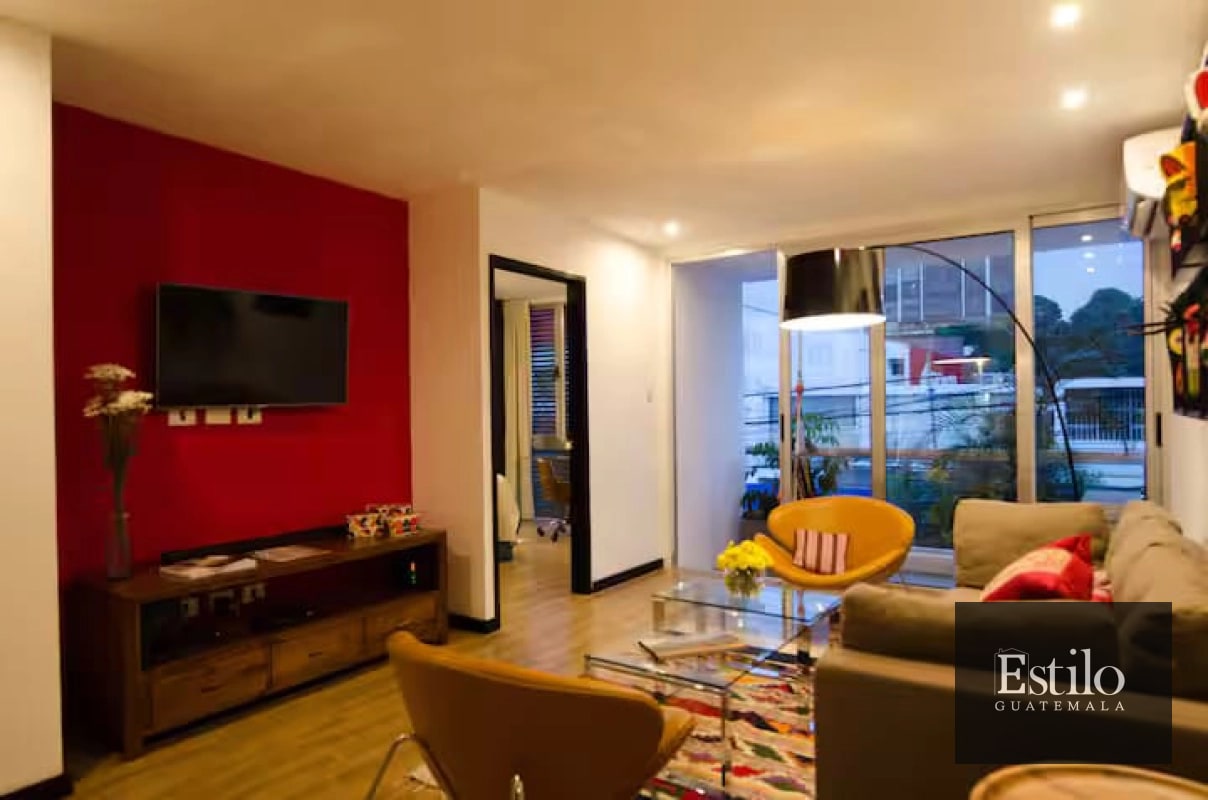APARTAMENTO CON BALCÓN ZONA 4 - 2