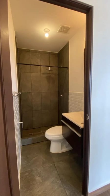ALQUILO APARTAMENTO EDIFICIO BALMES 47 ZONA 11 — Apartamento en Alquiler en Balmes 47, Zona 11, Guatemala, Ciudad — foto 15 de 17