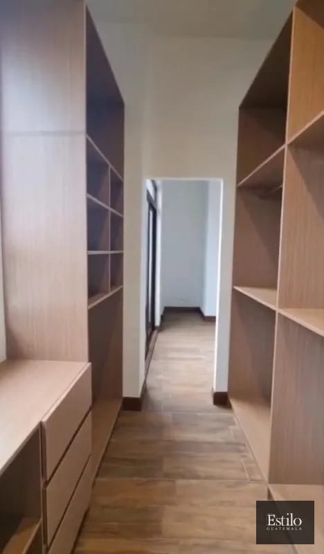 APARTAMENTO EN ALQUILER SALVATTORE Z.10 — Apartamento en Alquiler en Salvattore, Zona 10, Guatemala, Ciudad — foto 6 de 11