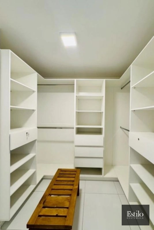 APARTAMENTO EN ALQUILER LUCCA Z.10 - 3
