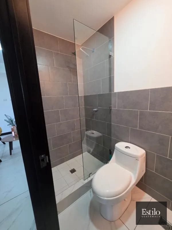 APARTAMENTO EN ALQUILER FOUNTAINBLEAU — Apartamento en Alquiler en Fontainebleau, Zona 15, Guatemala, Ciudad — foto 8 de 11