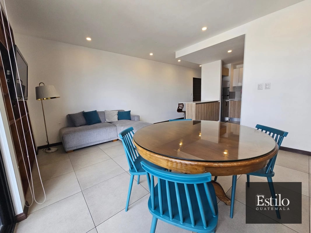 APARTAMENTO EN ALQUILER ZONA 10 - 4