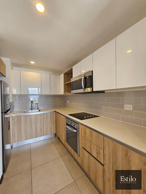 APARTAMENTO EN ALQUILER ZONA 10 - 3