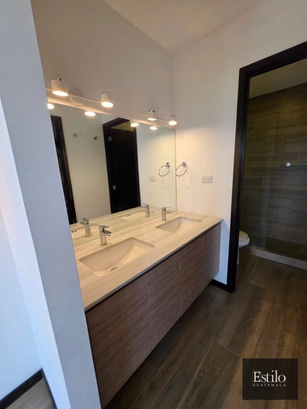 APARTAMENTO EN VENTA BORGHETTO VH1 Z.15 - 1