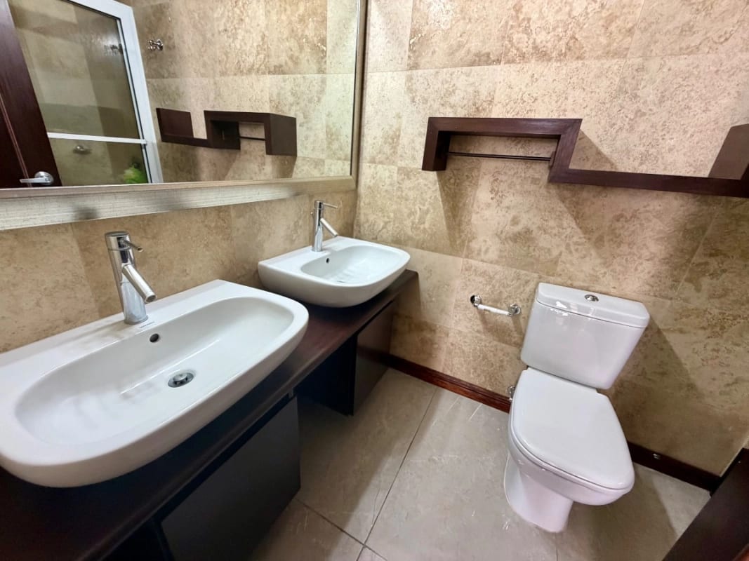 ALQUILO AMPLIO Y HERMOSO PENTHOUSE AMUEBLADO EN VH 1, zona 15 — Apartamento en Alquiler en Zona 15, Guatemala, Ciudad — foto 9 de 14