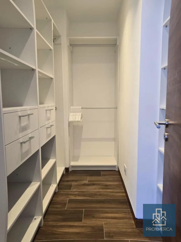 Apartamento amueblado en alquiler, Edificio AVIA, Zona 10 - 4