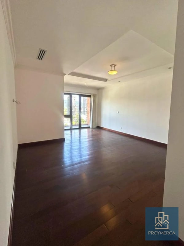Apartamento en alquiler, Edificio Tadeus, Zona 14 - 10