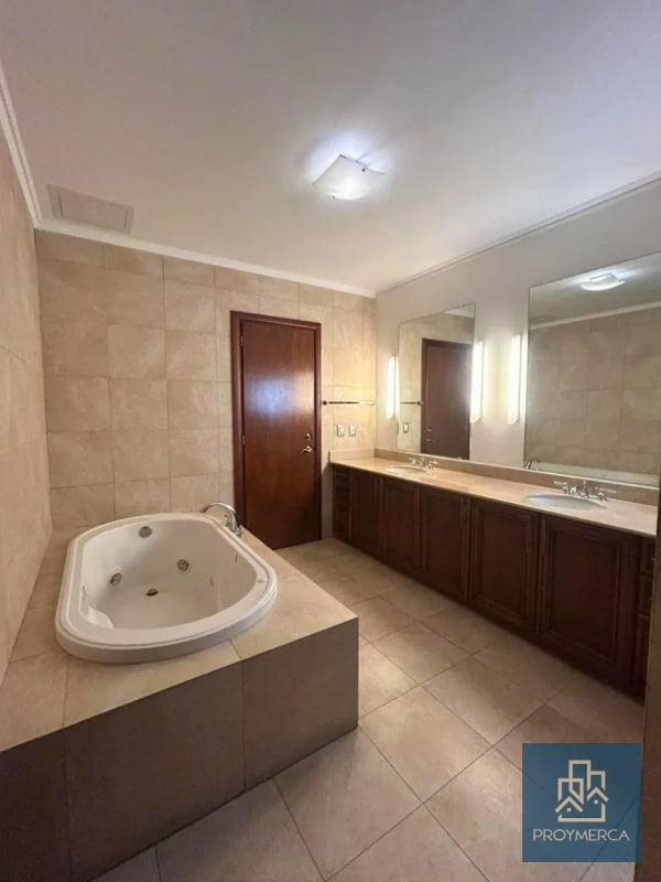 Apartamento en alquiler, Edificio Tadeus, Zona 14 - 5