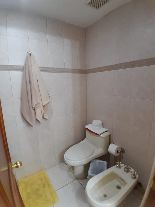 Apartamento Amueblado en Alquiler, Edificio Torre Castelar, zona 10 — Apartamento en Alquiler en Torre Castelar, Zona 10, Guatemala, Ciudad — foto 7 de 12