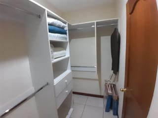 Apartamento Amueblado en Alquiler, Edificio Torre Castelar, zona 10 — Apartamento en Alquiler en Torre Castelar, Zona 10, Guatemala, Ciudad — miniatura 5 de 12