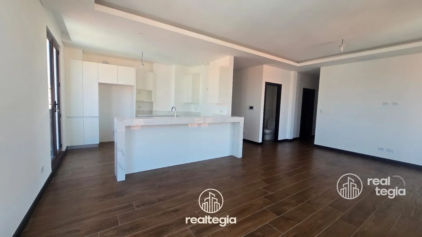 APARTAMENTO EN LIRIOS DE CAYALÁ ZONA 16 - 8