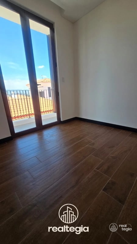 APARTAMENTO EN LIRIOS DE CAYALÁ ZONA 16 - 4