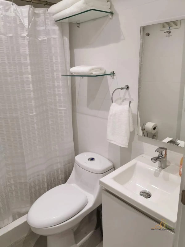 Apartamento Loft Amueblado en Renta Zona 15 | Edificio Adamant | 1 Habitación + Balcón | Q5,800 Todo Incluido - 4