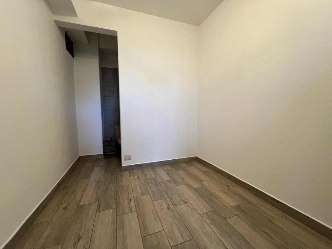 Alquiler amplio apartamento 3 Dormitorios Zona 15 VHI — Apartamento en Alquiler en La Barranca, Zona 15, Guatemala, Ciudad — foto 9 de 14