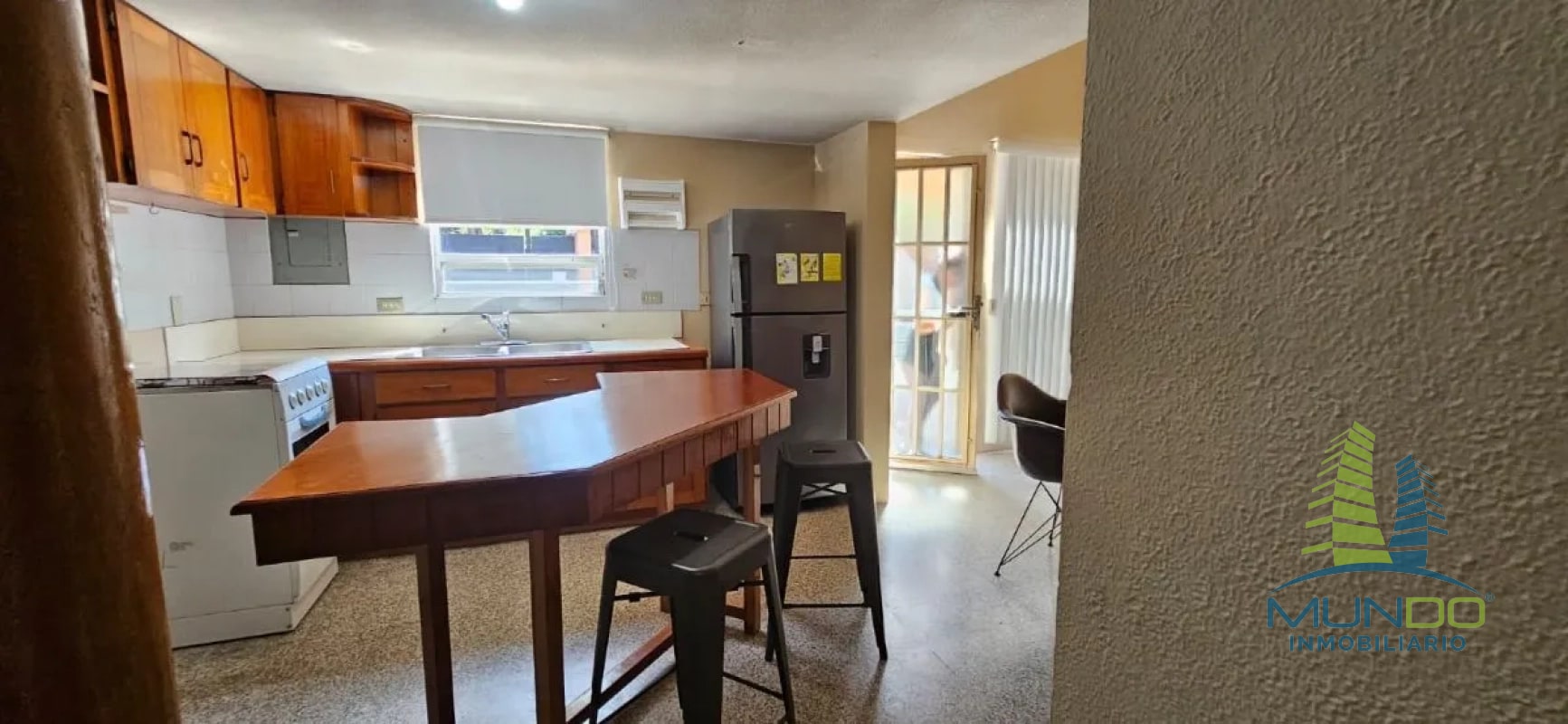 APARTAMENTO TIPO LOFT EN RENTA EN ZONA 15 - 14