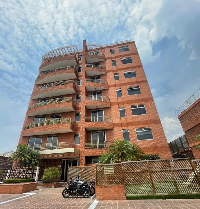 Venta de apartamento en zona 14 Benevento amplio de 3 dormitorios. — Apartamento en Venta en Benevento, Zona 14, Guatemala, Ciudad — foto 1 de 11
