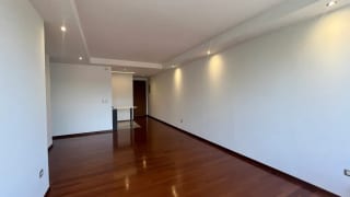 VENTA DE  APARTAMENTO EN EDIFICIO TARRAGONA ZONA 15 — Apartamento en Venta en Tarragona, Zona 15, Guatemala, Ciudad — miniatura 1 de 16