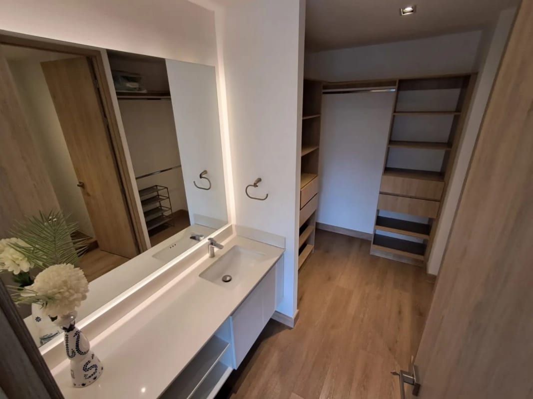 Apartamento en renta zona 15 — Apartamento en Alquiler en Trivá, Zona 15, Guatemala, Ciudad — foto 2 de 12