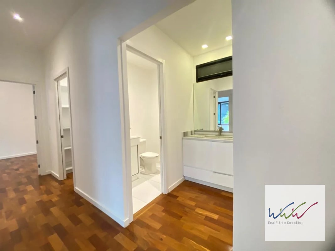 Rento Apartamento de 234 m2 en Lucca, Zona 10 - 10