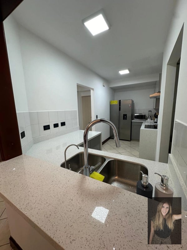 Apartamento amueblado Edificio Milenia zona 10 - 1