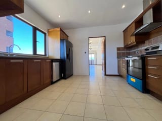 ALQUILO APARTAMENTO CON AMPLIO BALCÓN Y 3 HABS. en zona 15. — Apartamento en Alquiler en Colonia El Maestro, Zona 15, Guatemala, Ciudad — miniatura 10 de 10
