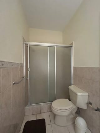 Apartamento amueblado en renta en zona 14 — Apartamento en Alquiler en Zona 14, Guatemala, Ciudad — miniatura 2 de 10