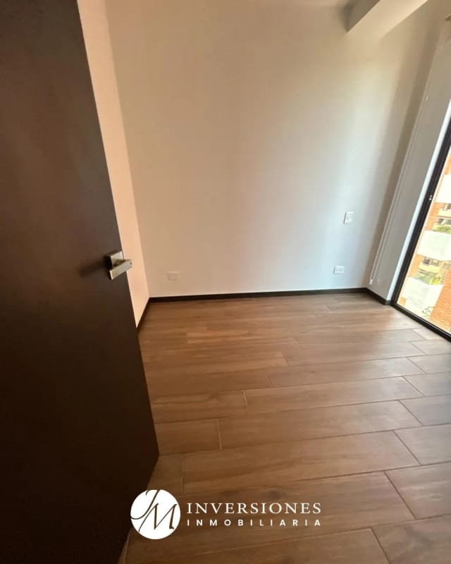 Apartamento en renta zona 10 cerca de La Estación — Apartamento en Alquiler en Zona 10, Guatemala, Ciudad — foto 9 de 13