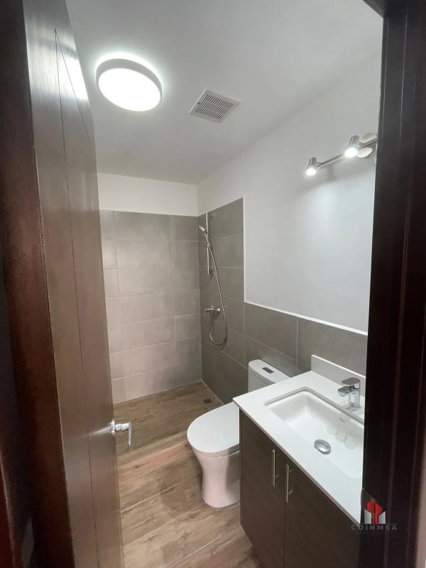 Apartamento en renta en zona 10 / Casalini Diagonal 6 - 6