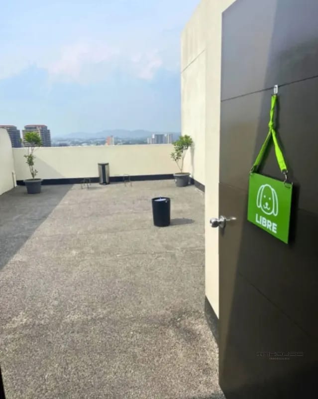 APARTAMENTO EN RENTA ZONA 10, NIVEL ALTO — Apartamento en Alquiler en Zona 10, Guatemala, Ciudad — foto 3 de 11
