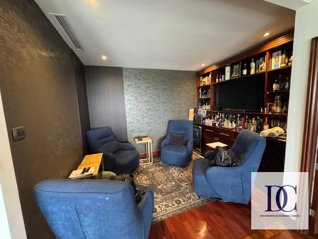📍 APTO EN VENTA – 3 HAB + SALA FAM | EDIFICIO TORRE REAL | CAES KM 9 - 8