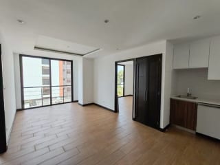 Apartamento en Alquiler | Torre Praga | Zona 15 VH1 | 2 habitaciones · Balcón — Apartamento en Alquiler en Zona 15, Guatemala, Ciudad — miniatura 1 de 13