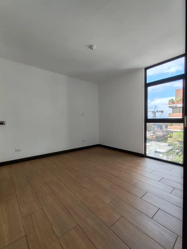 Apartamento en Alquiler | Torre Praga | Zona 15 VH1 | 2 habitaciones · Balcón — Apartamento en Alquiler en Zona 15, Guatemala, Ciudad — foto 11 de 13