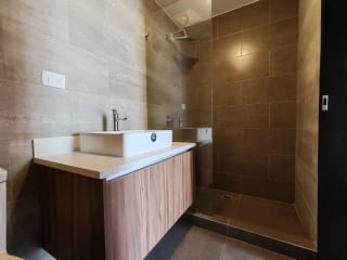 Apartamento en Alquiler | Torre Praga | Zona 15 VH1 | 2 habitaciones · Balcón — Apartamento en Alquiler en Zona 15, Guatemala, Ciudad — miniatura 8 de 13