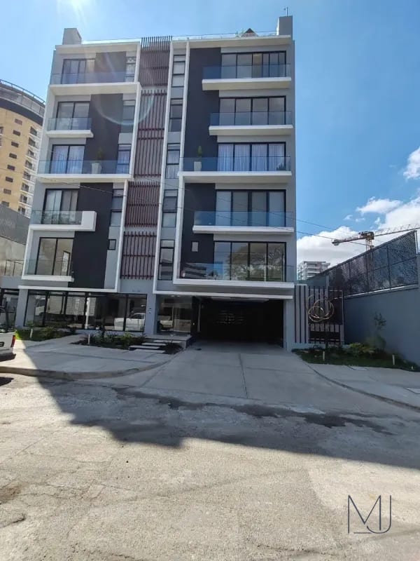Apartamento en Alquiler | Torre Praga | Zona 15 VH1 | 2 habitaciones · Balcón — Apartamento en Alquiler en Zona 15, Guatemala, Ciudad — foto 4 de 13