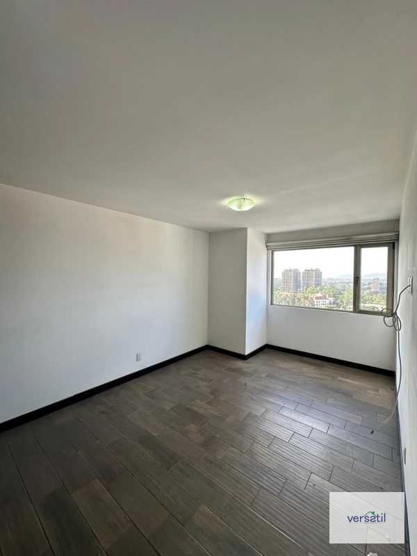 Lindo Apartamento en alquiler zona 10 Penthouse - 11