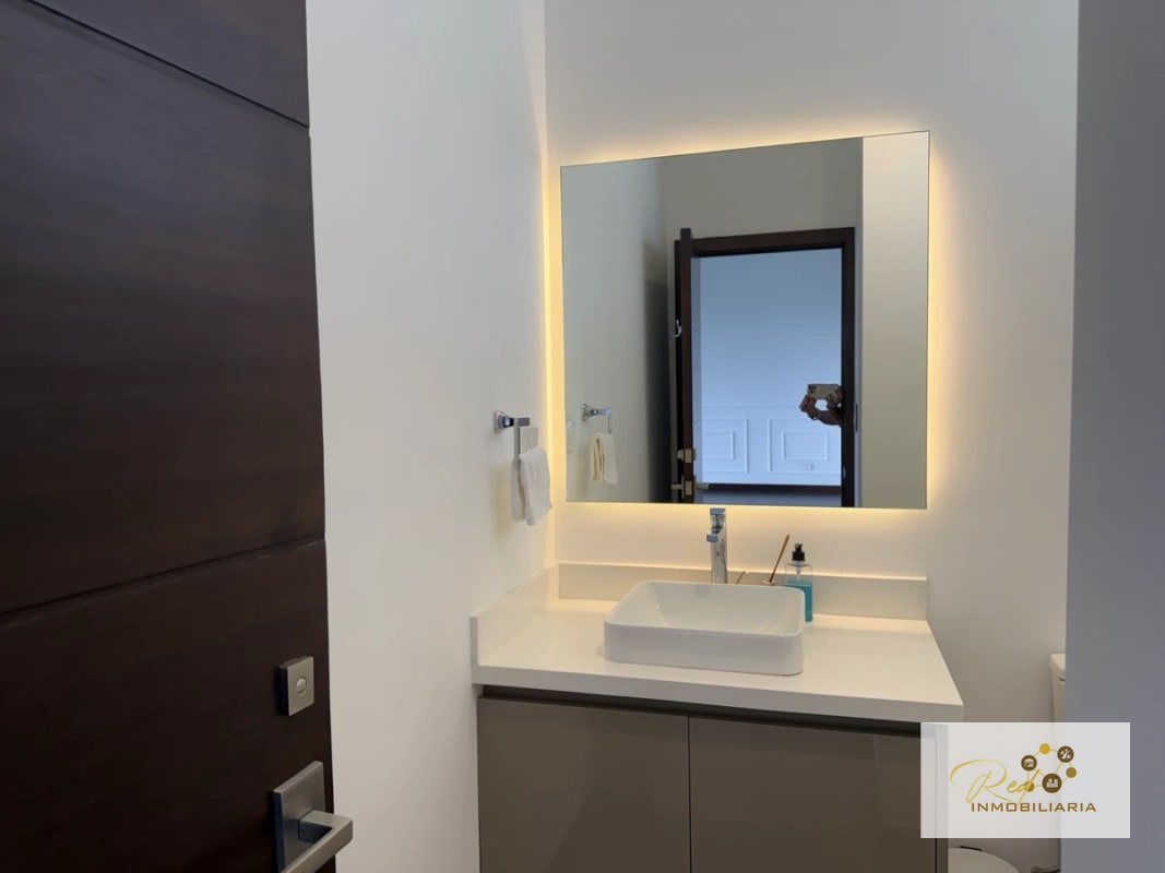 🏙️ Apartamento de lujo en alquiler – Cayalá - 1