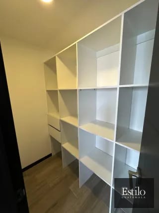 APARTAMENTO EN ALQUILER SEGHERIA Z.14 — Apartamento en Alquiler en Segheria, Zona 14, Guatemala, Ciudad — miniatura 9 de 14