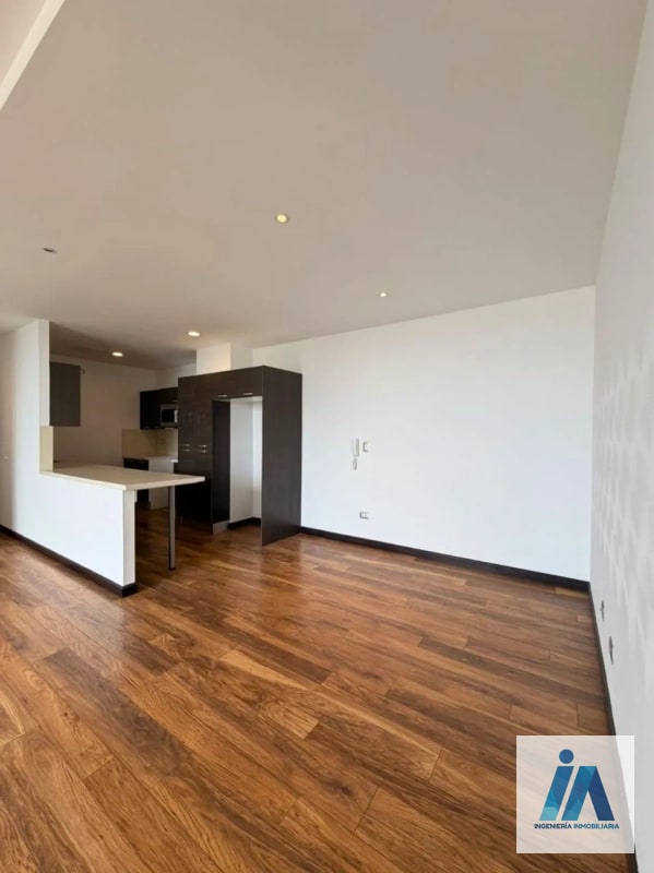 APARTAMENTO EN VENTA📍 Edificio Torre Verde, Zona 15 VH2 - 3