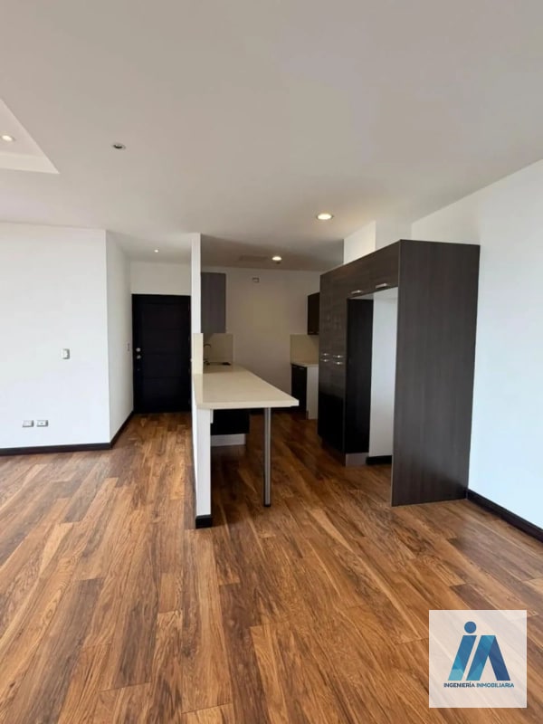 APARTAMENTO EN VENTA📍 Edificio Torre Verde, Zona 15 VH2 - 6