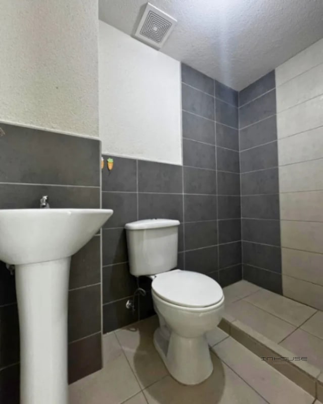 APARTAMENTO EN RENTA ZONA 6, VÍAS LA PARROQUIA - 5