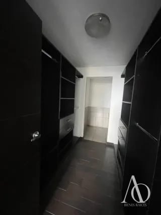 Apartamento en Alquiler Edificio Attica II, zona 14 N14 / EN DIRECTO 01 — Apartamento en Alquiler en Attica II, Zona 14, Guatemala, Ciudad — miniatura 2 de 11